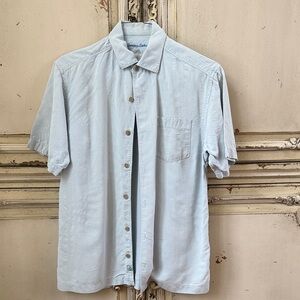 Tommy Bahama Pale Blue Short-Sleeve Button-Down Shirt.100%silk